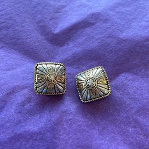 Vintage Roman Square Clip-On Earrings – Classic Retro Jewelry